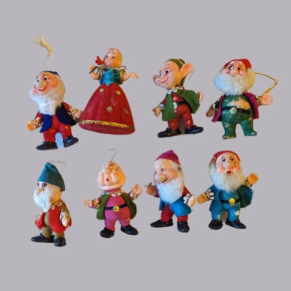 ⛄ Vintage 1960s Snow White & Seven Dwarfs Ornaments – Flocked Set of 8 - Picture 1 of 8